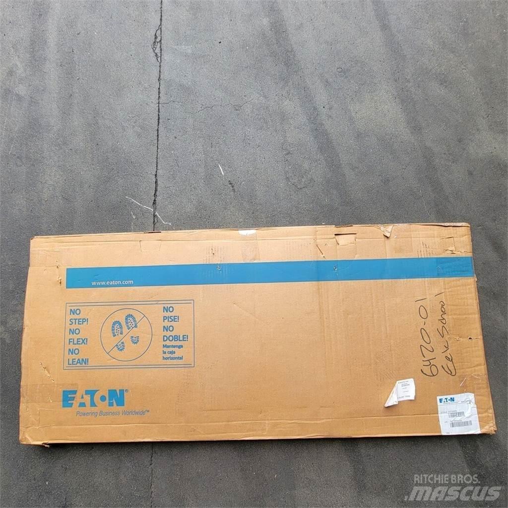 Eaton EZT2048S Statyba - Kita