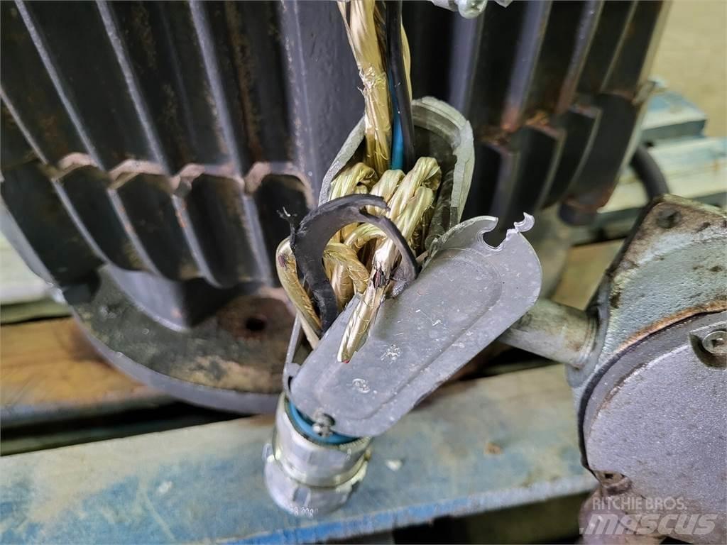  EMERSON 100BT03M Pramoniniai varikliai