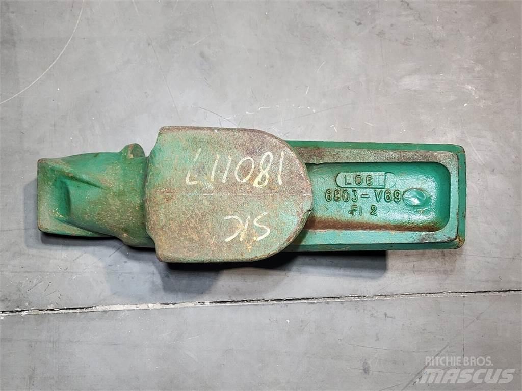 Esco 6803-V69 Kiti naudoti statybos komponentai