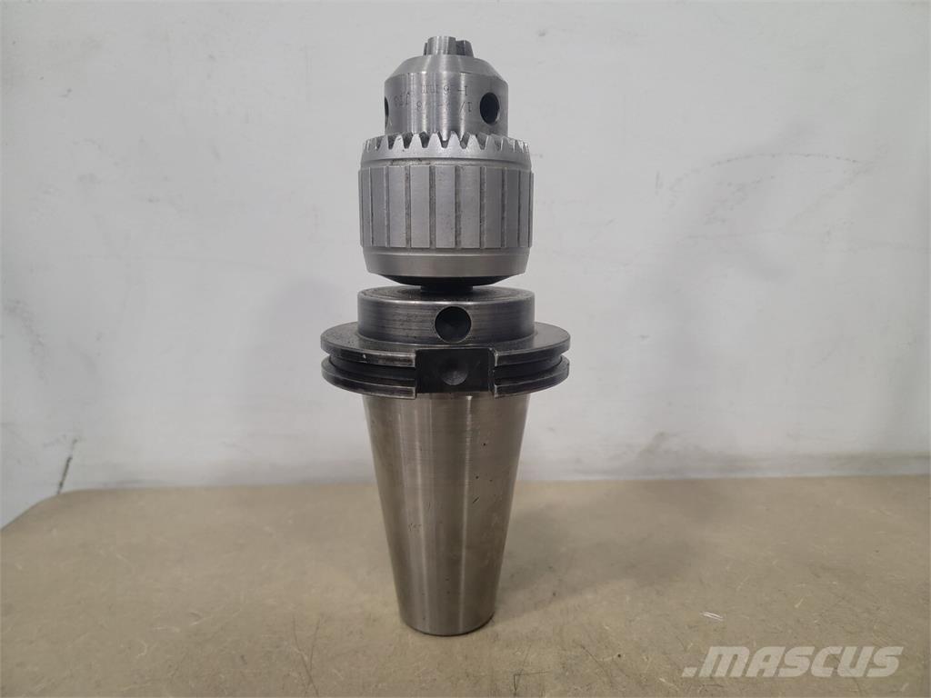  GOLDEN GOOSE Statyba - Kita