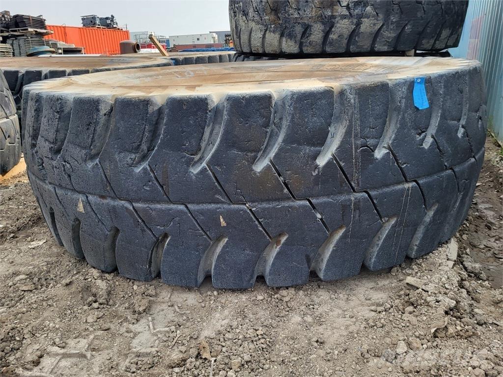 Goodyear RM-4B+ Padangos, ratai ir ratlankiai