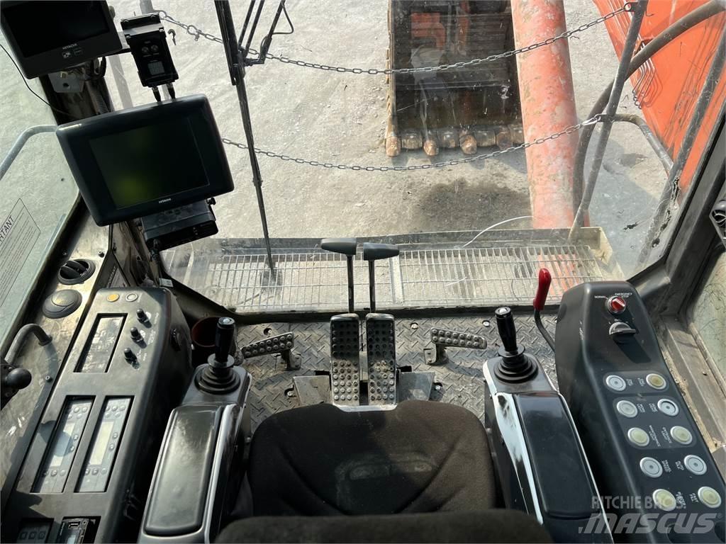 Hitachi EX2600-6 Ratiniai ekskavatoriai