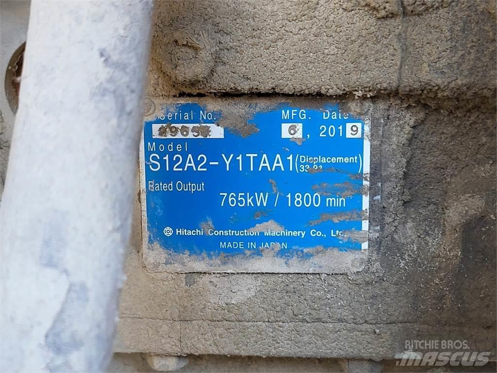 Hitachi S12A2-Y1TAA1 Varikliai