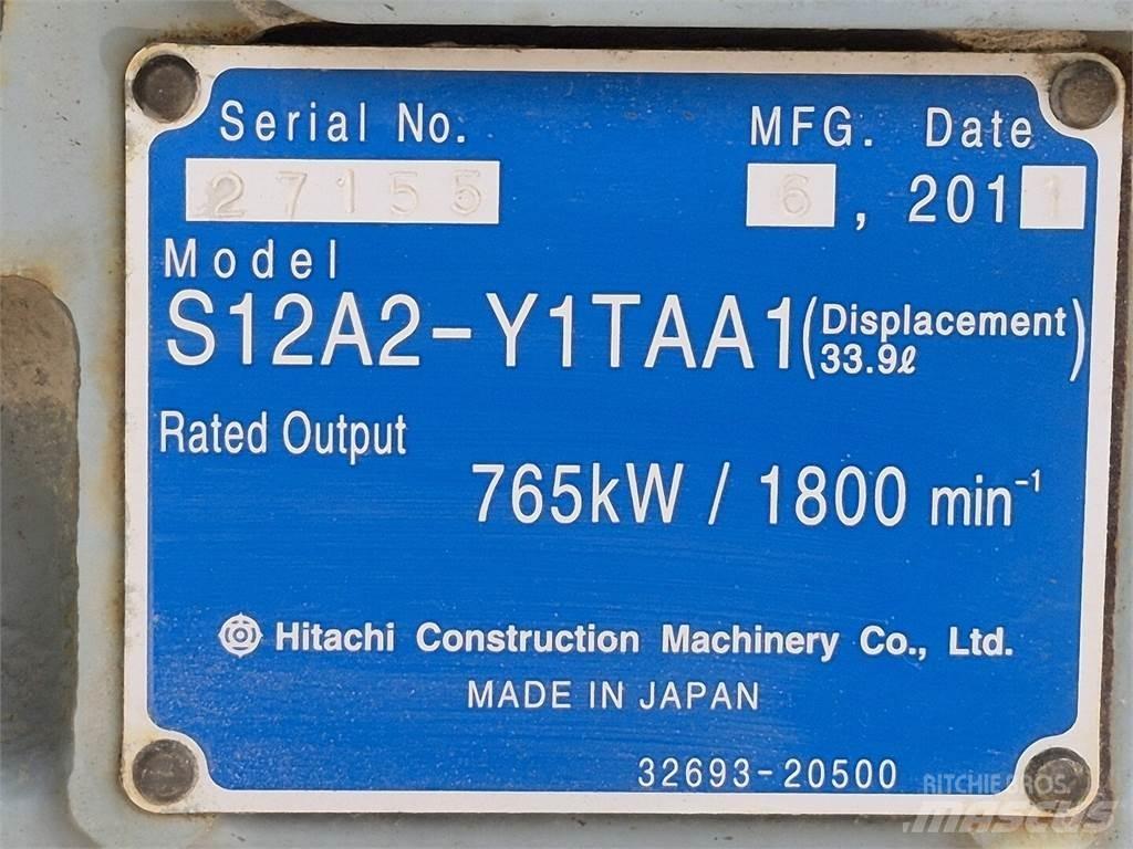 Hitachi S12A2-Y1TAA1 Varikliai