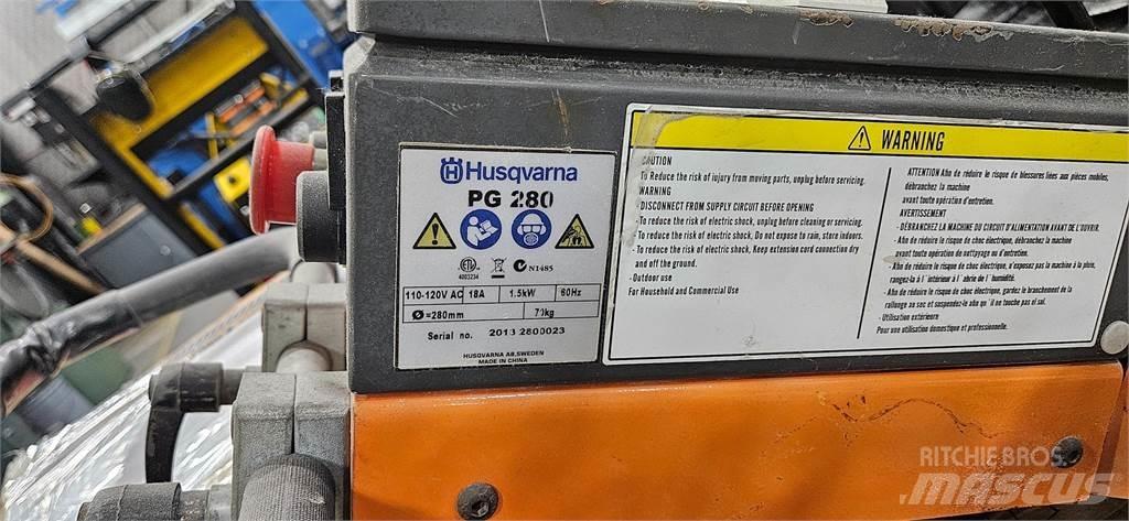 Husqvarna PG280 Statyba - Kita