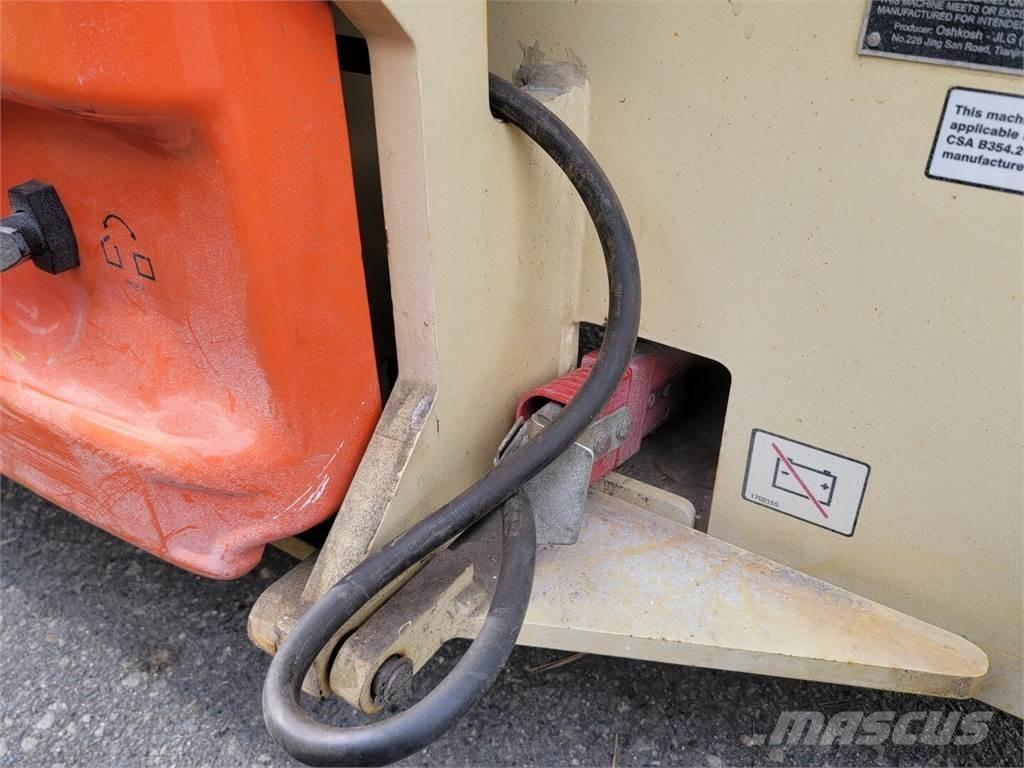 JLG 2646ES Žirkliniai keltuvai