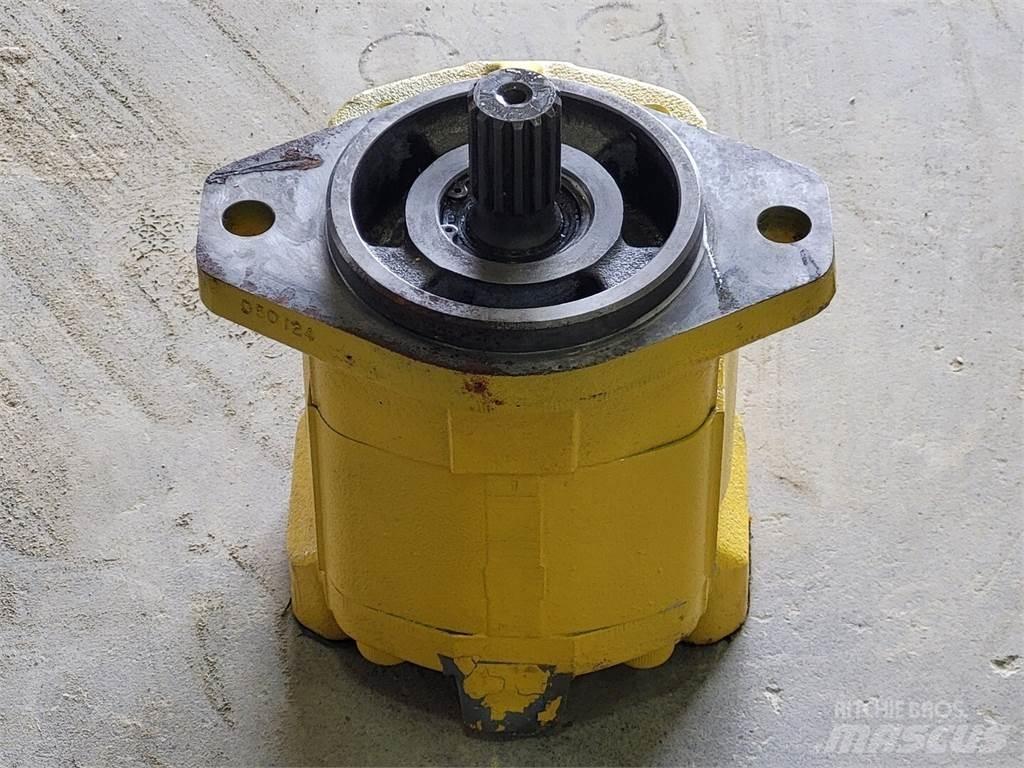 Komatsu 704-30-42140R Vandens siurbliai
