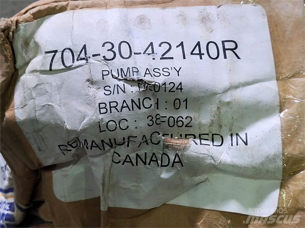 Komatsu 704-30-42140R Vandens siurbliai