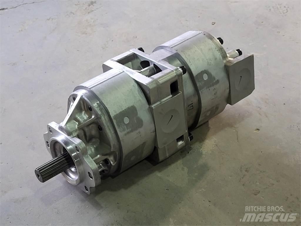 Komatsu 705-52-42090 Vandens siurbliai