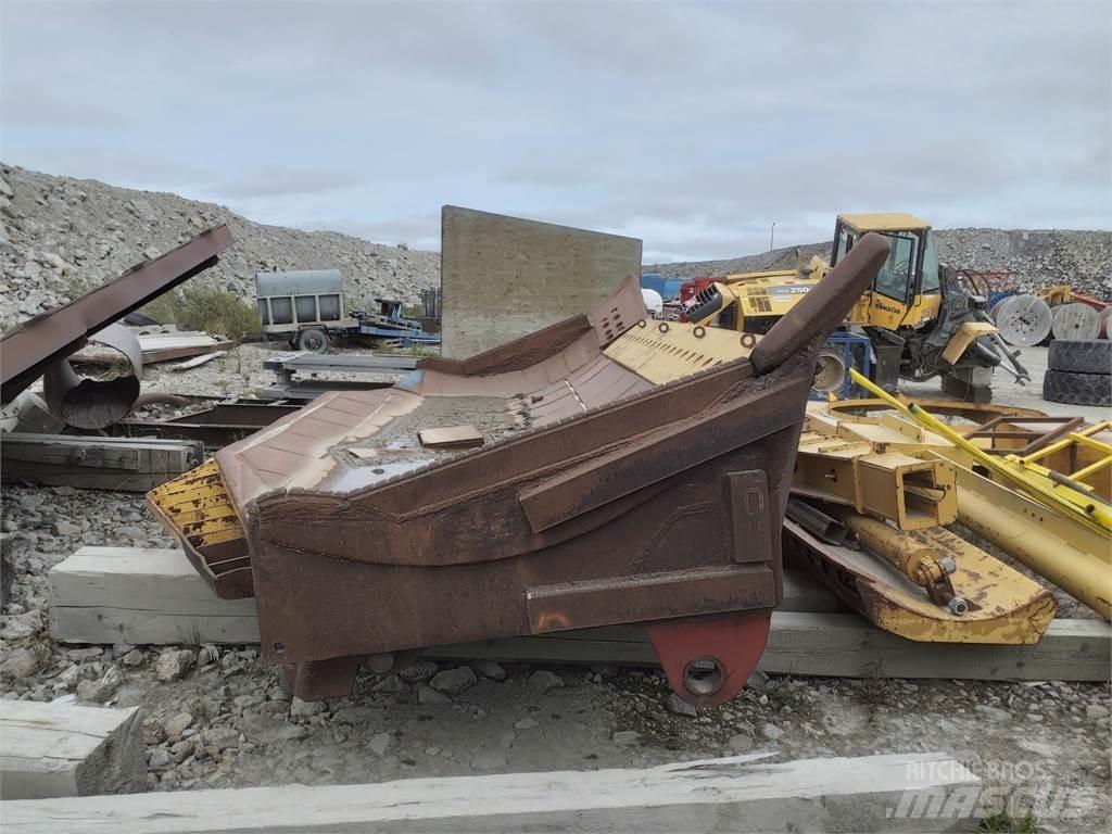 Komatsu D375 Ratiniai buldozeriai