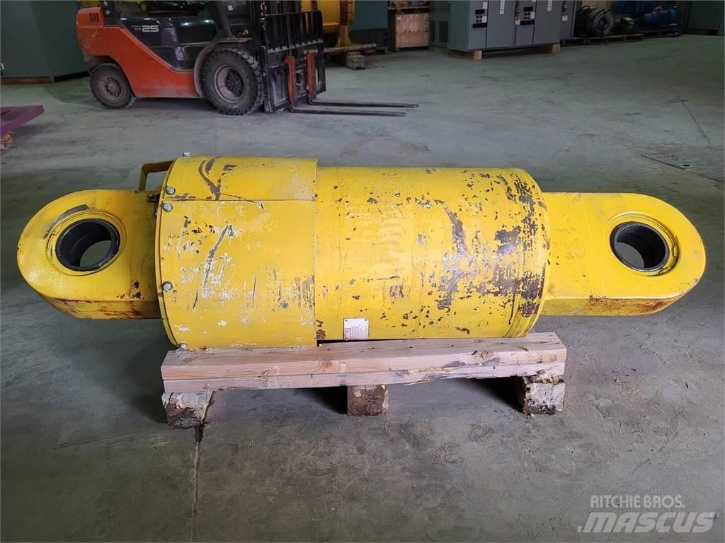 Komatsu EH9423 Karjeriniai savivarčiai