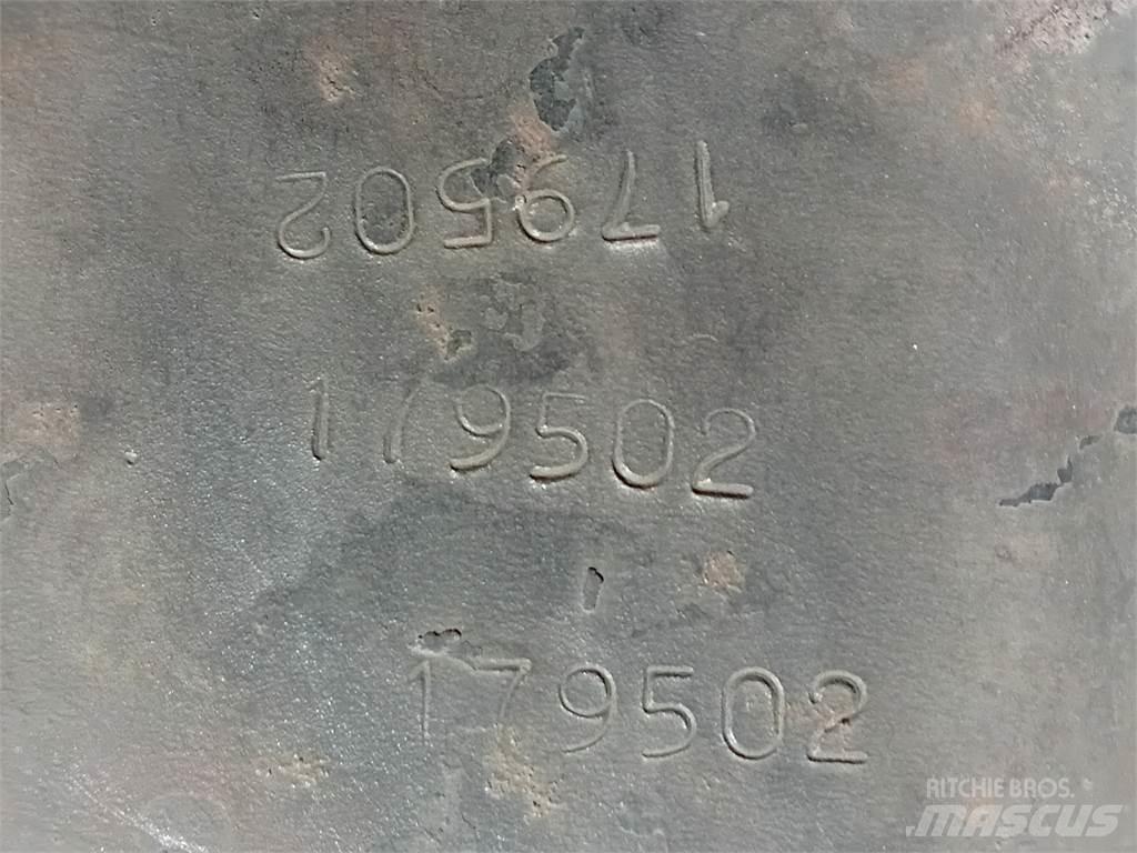 Komatsu PZKV179502 Kiti naudoti statybos komponentai