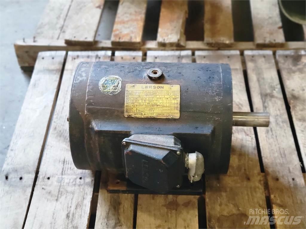  LEESON 215T17DB40 Pramoniniai varikliai