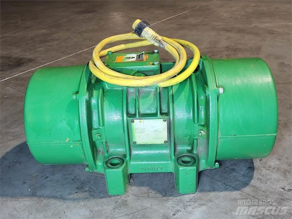  MARTIN CD18-5380 Pramoniniai varikliai