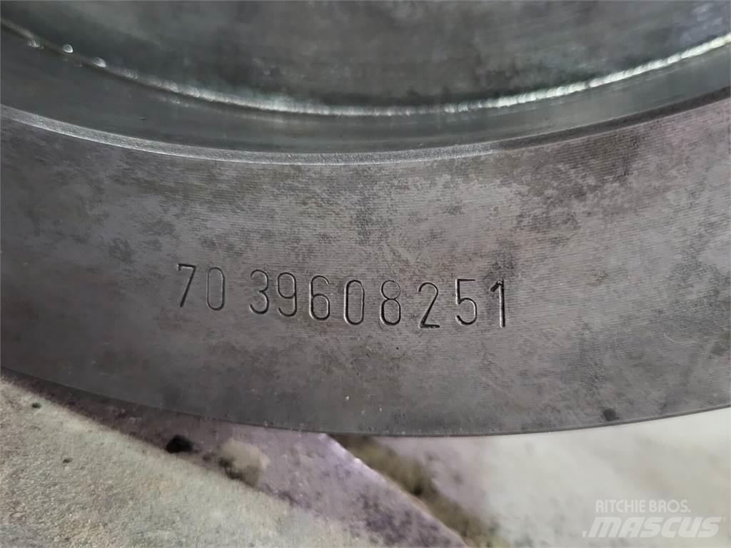 Metso HP300 Trupintuvai
