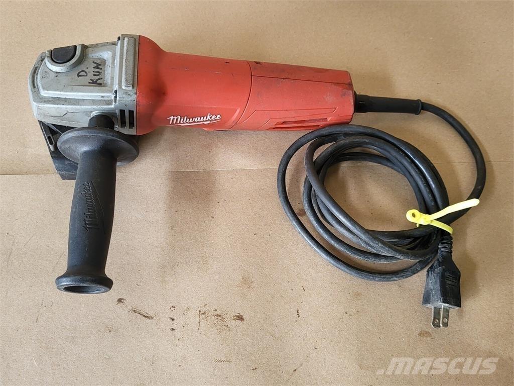 MILWAUKEE 6146-31 Statyba - Kita