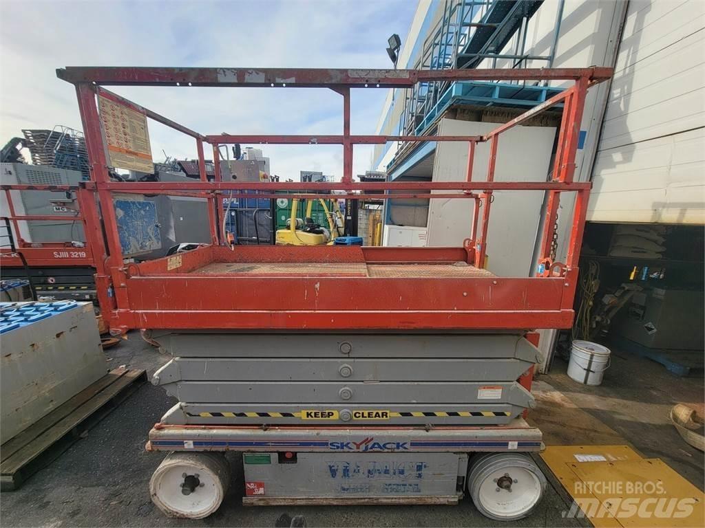 SkyJack SJ3 4632 Žirkliniai keltuvai
