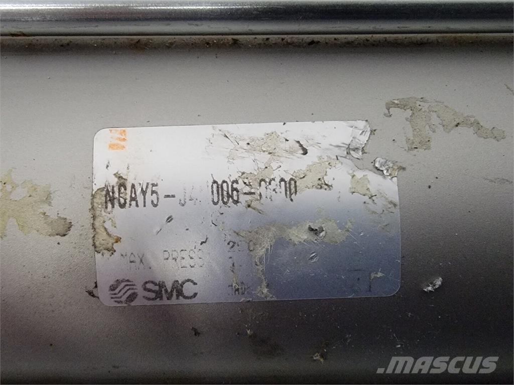 SMC NCAY5-J4N006-0300 Transportas - Kita