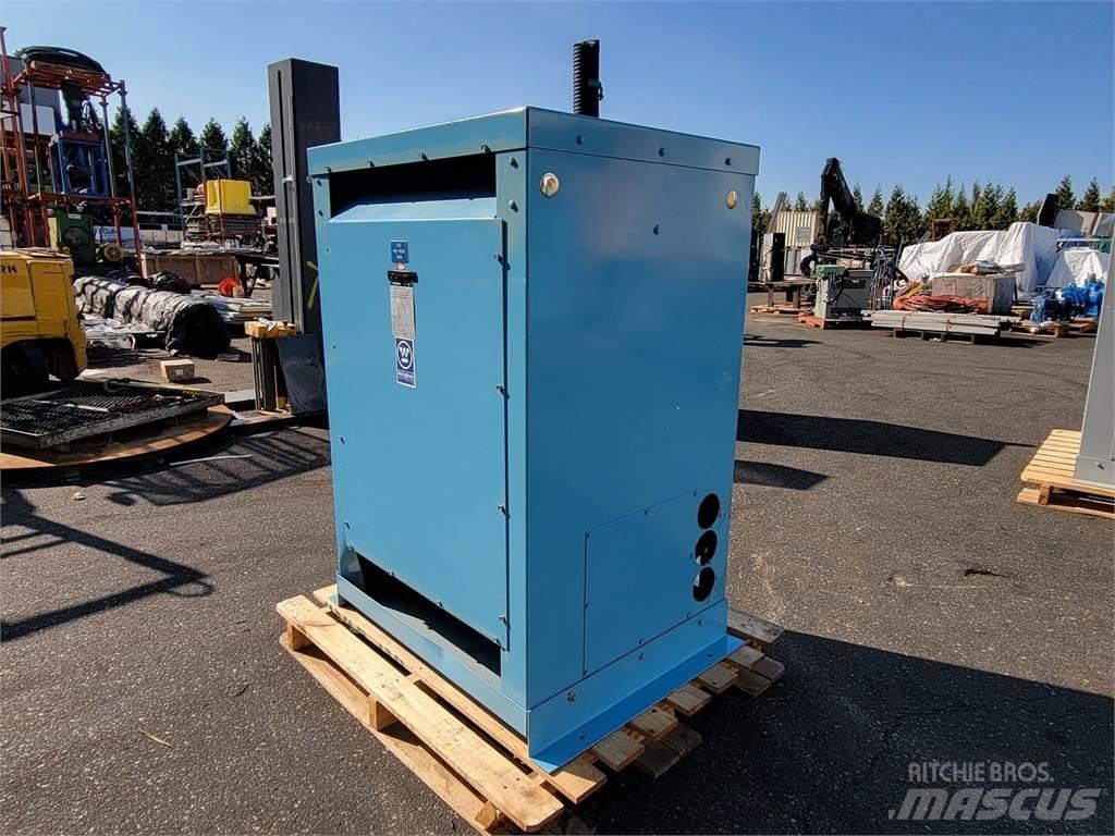 Westinghouse 88B5690 Statyba - Kita