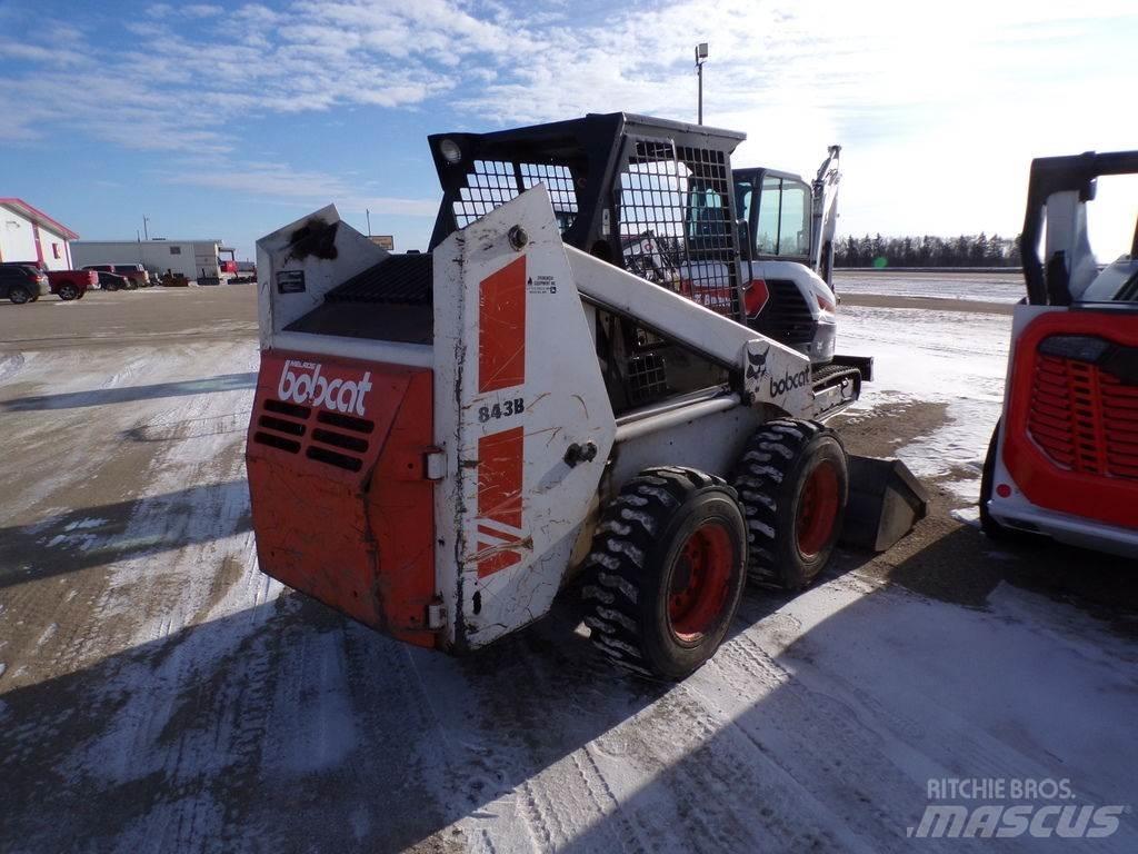 Bobcat 843B Krautuvai su šoniniu pasukimu