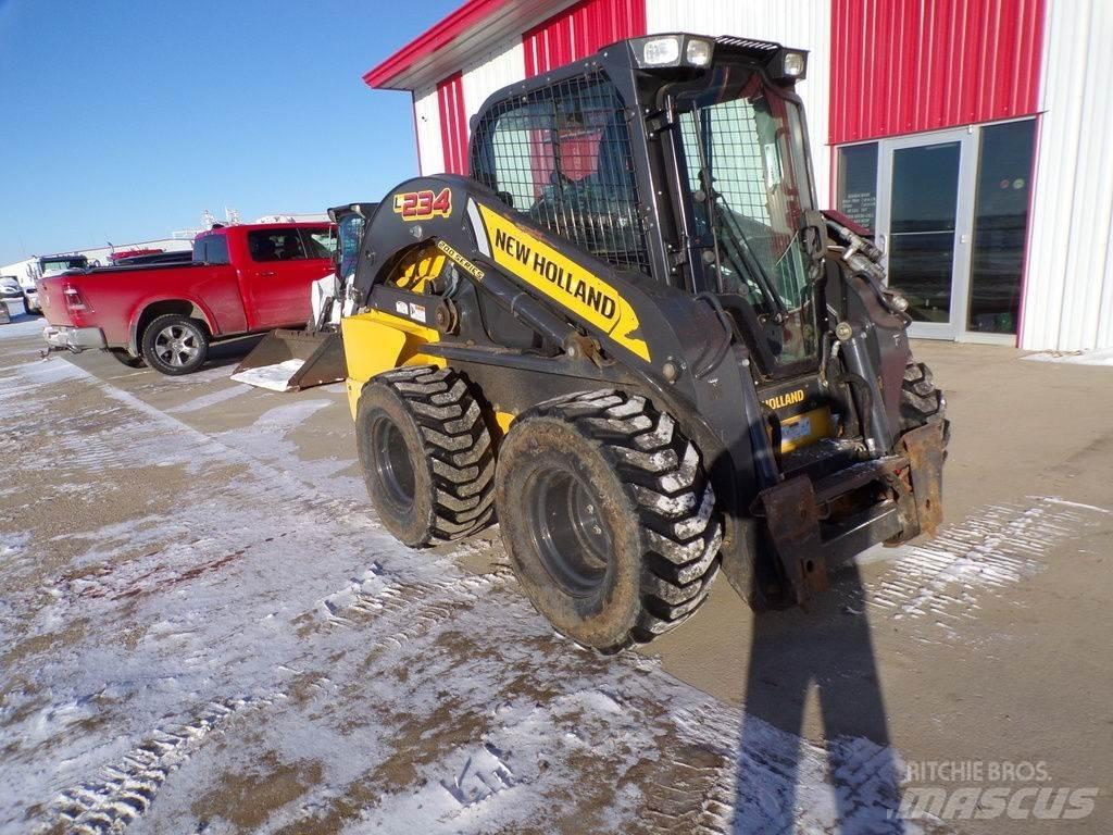 New Holland L234 Statyba - Kita