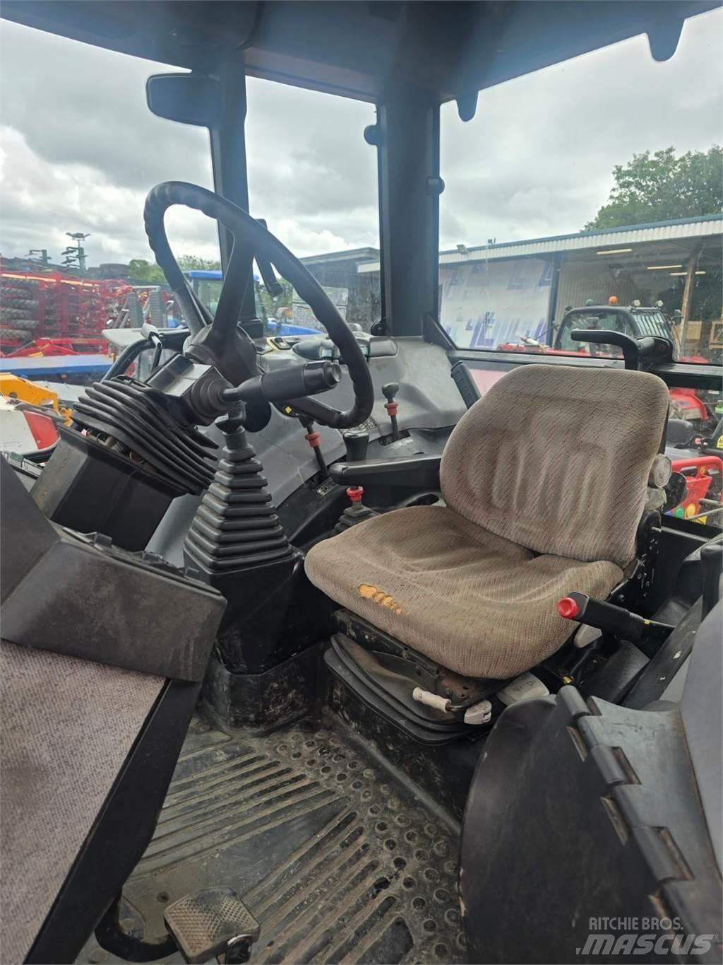 Case IH CS150 Traktoriai