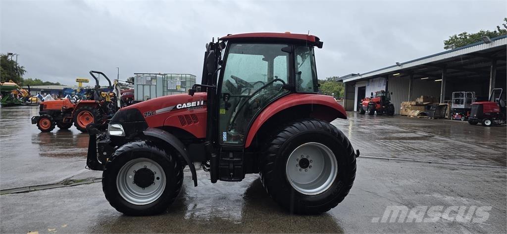 Case IH Farmall 75C Traktoriai