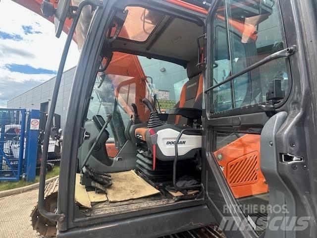 Develon DX140LC-5 Vikšriniai ekskavatoriai