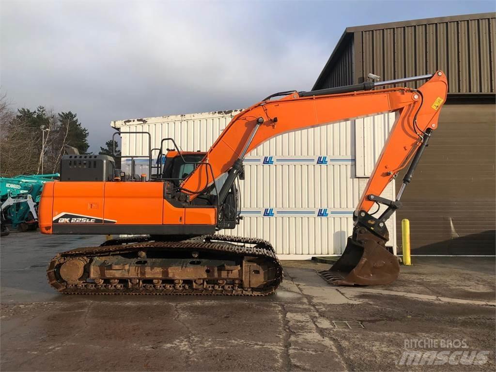 Develon Dx225lc-7 Vikšriniai ekskavatoriai