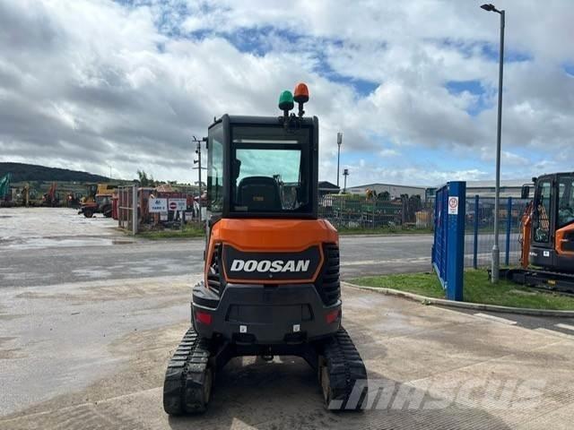 Develon Dx27z Vikšriniai ekskavatoriai