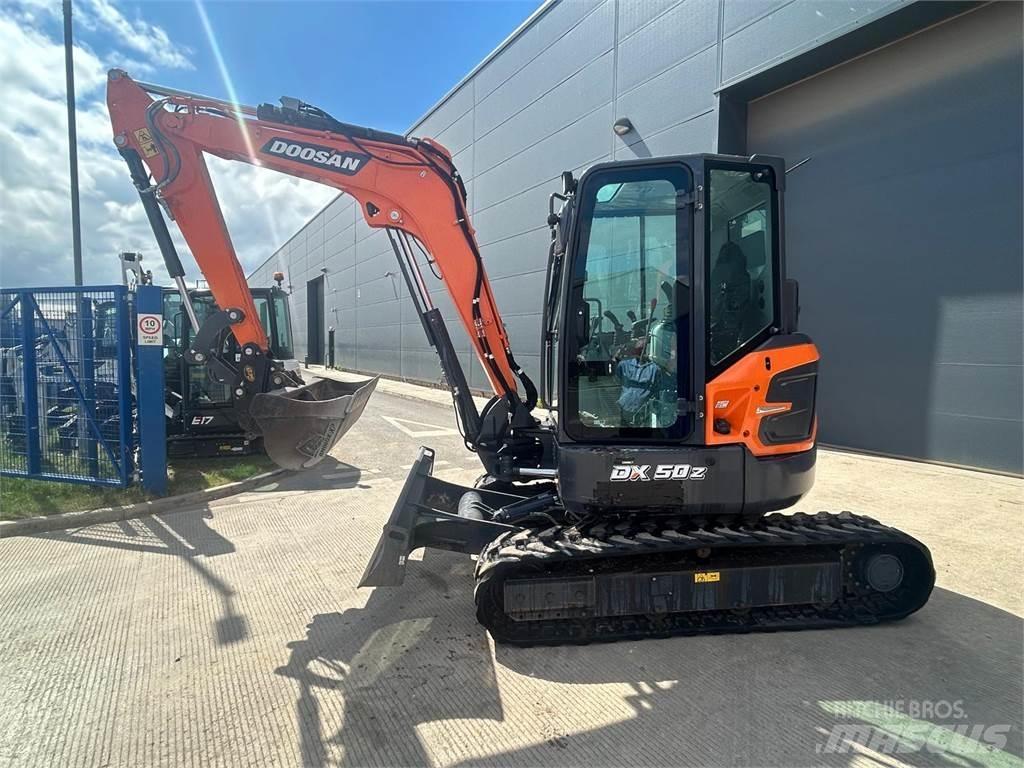 Doosan DX50z Vikšriniai ekskavatoriai