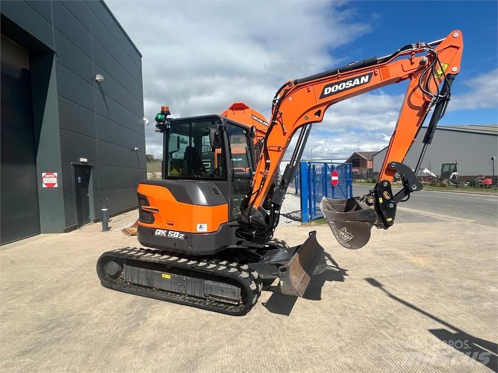 Doosan DX50z Vikšriniai ekskavatoriai
