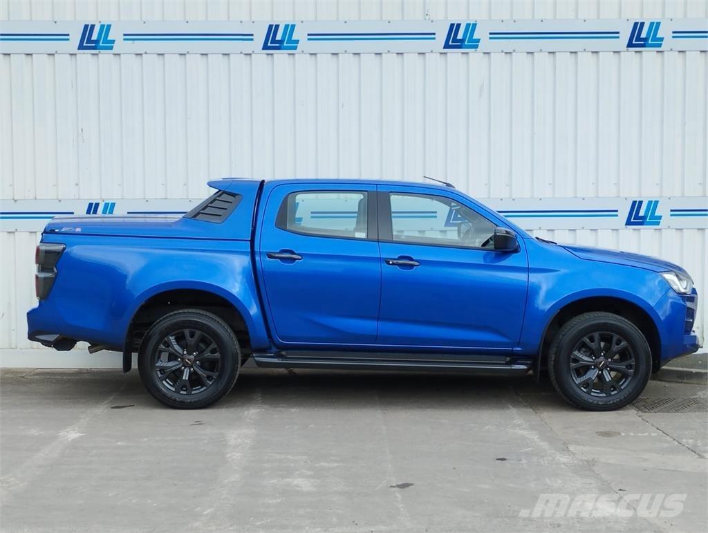 Isuzu V-Cross Pikapai / Bortiniai sunkvežimiai