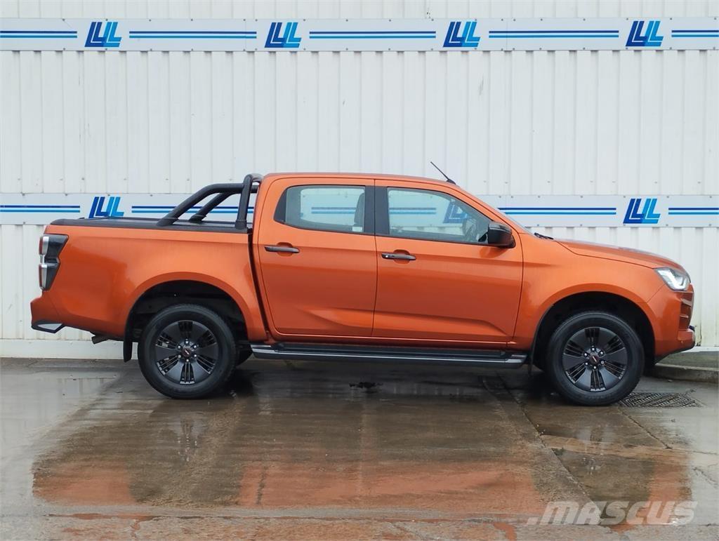 Isuzu V-Cross Pikapai / Bortiniai sunkvežimiai