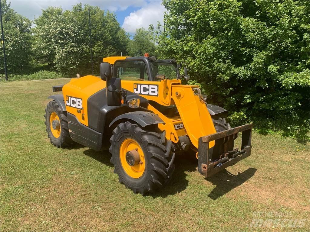 JCB 527-58 Teleskopiniai krautuvai