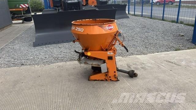 Kuhn Spreader Mineralinių trąšų barstytuvai