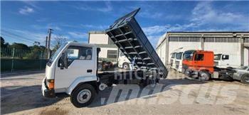Mitsubishi FH100 Savivarčių priekabų vilkikai