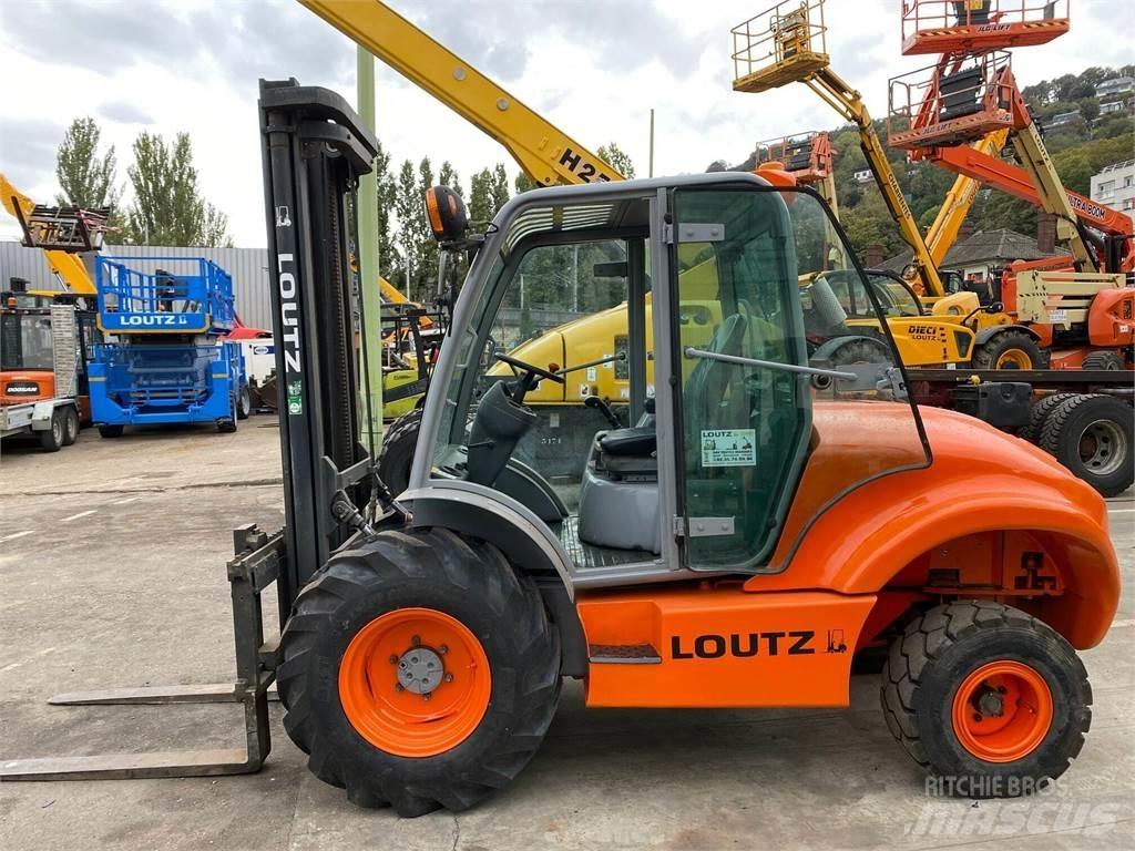 Ausa C300H Visureigiai krautuvai