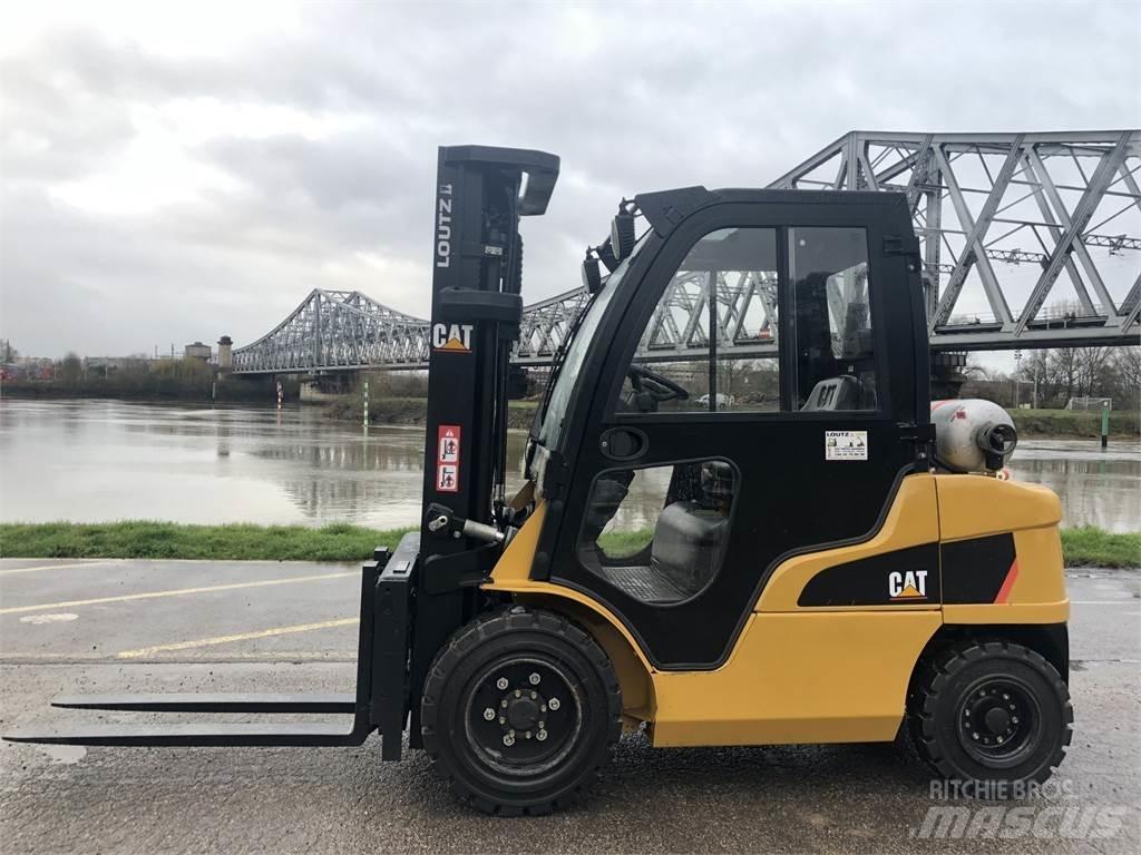 CAT GP30N Šakiniai krautuvai - Kita