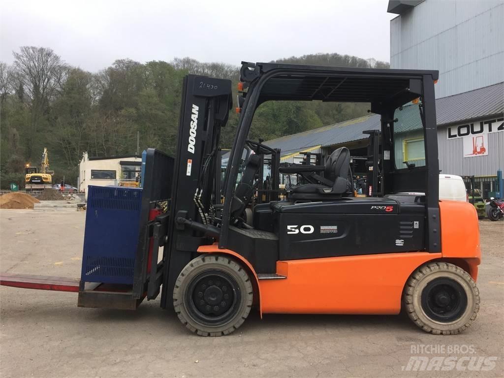 Doosan B50X Šakiniai krautuvai - Kita