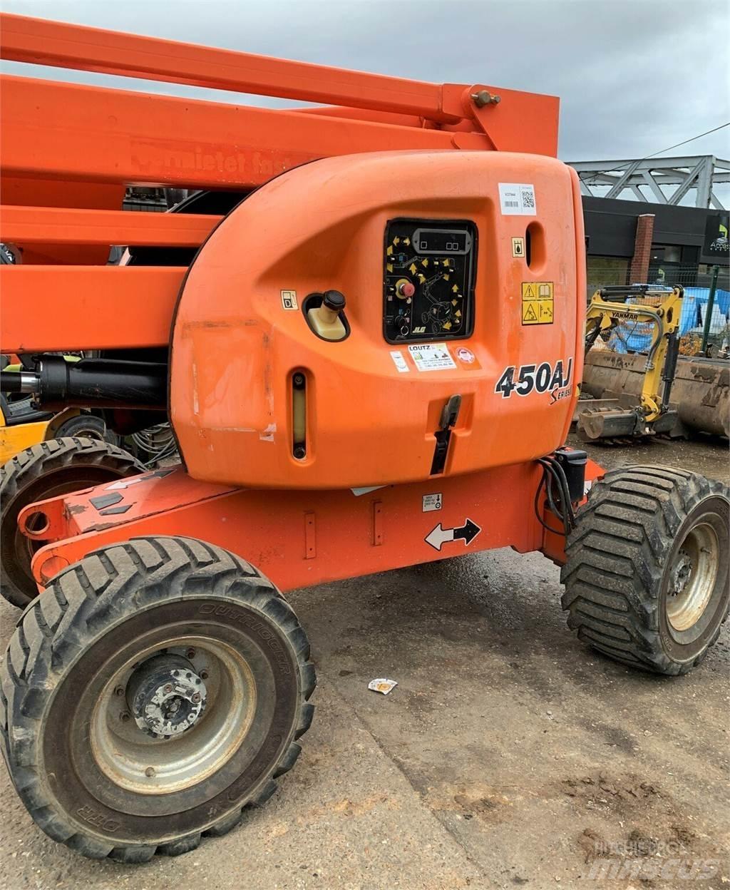 JLG 450AJ Kiti keltuvai ir platformos