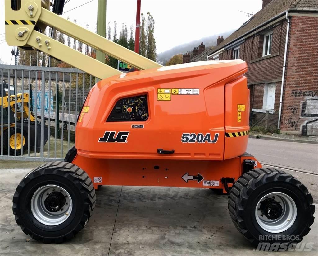 JLG 520AJ Kiti keltuvai ir platformos