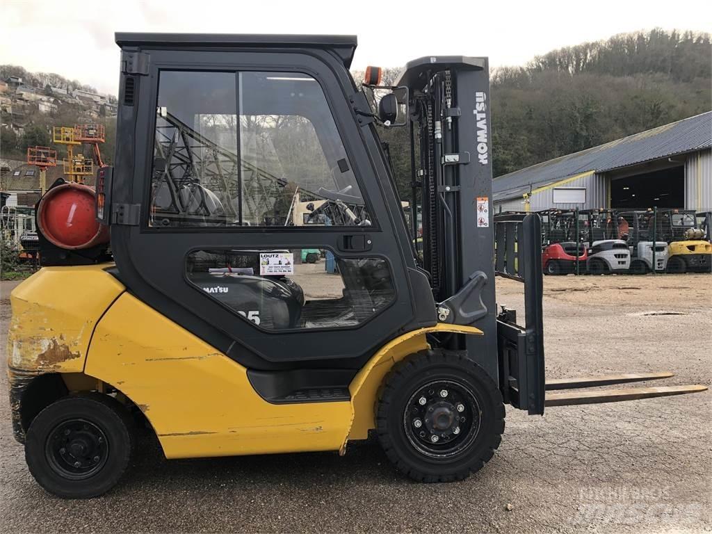 Komatsu FG25 Šakiniai krautuvai - Kita