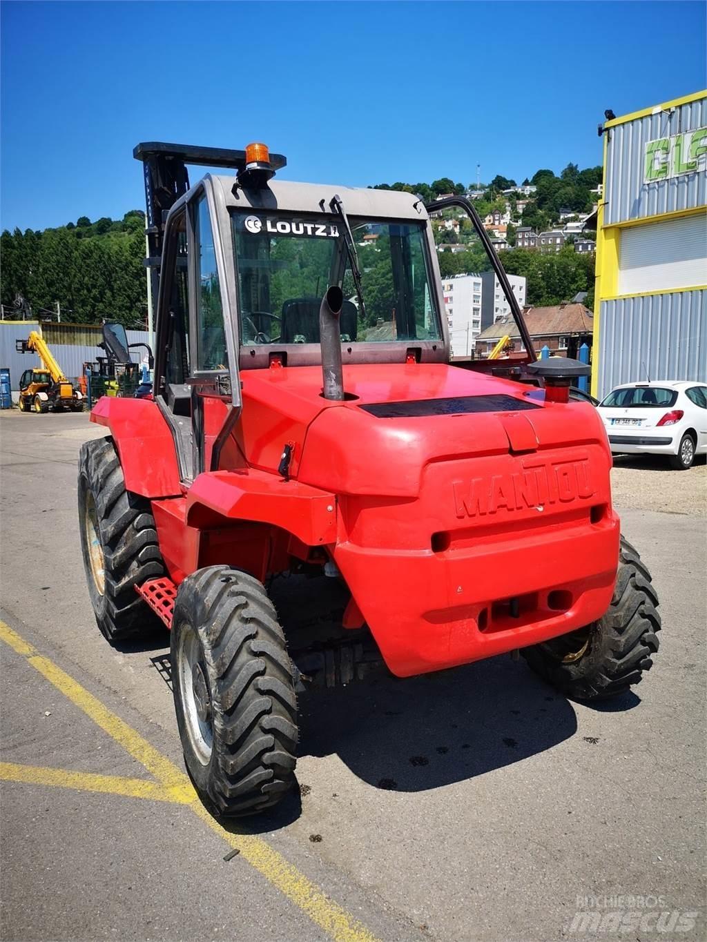 Manitou M26-4 Visureigiai krautuvai