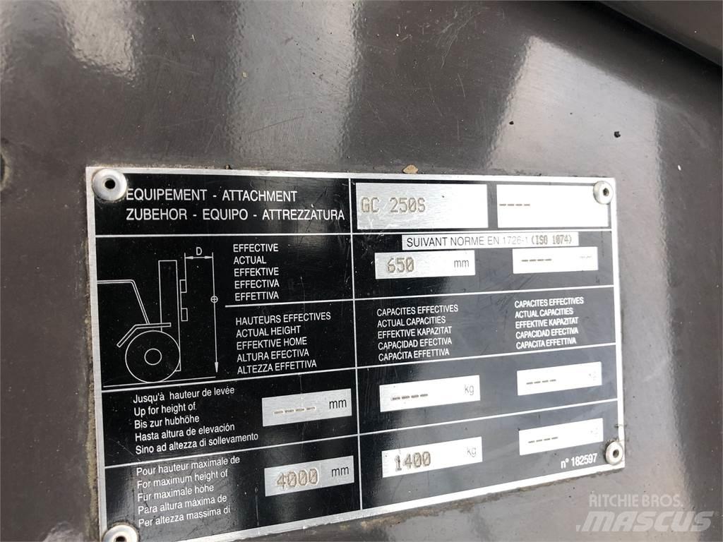 Manitou MSI35 Šakiniai krautuvai - Kita