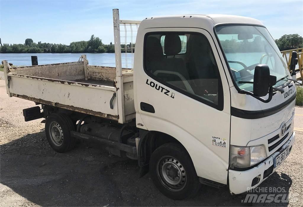 Toyota NT21Y Savivarčių priekabų vilkikai