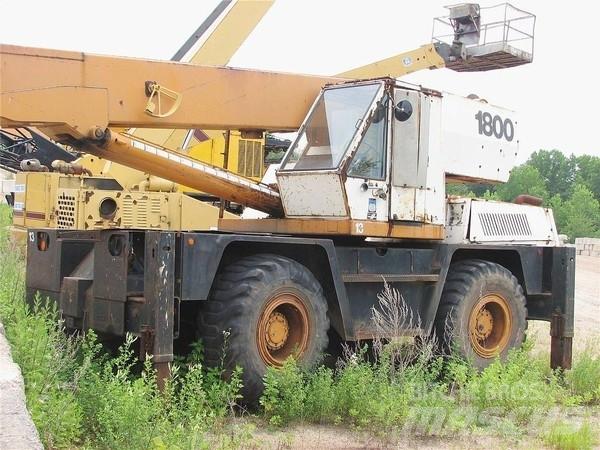 Drott 1800 Visureigiai kranai