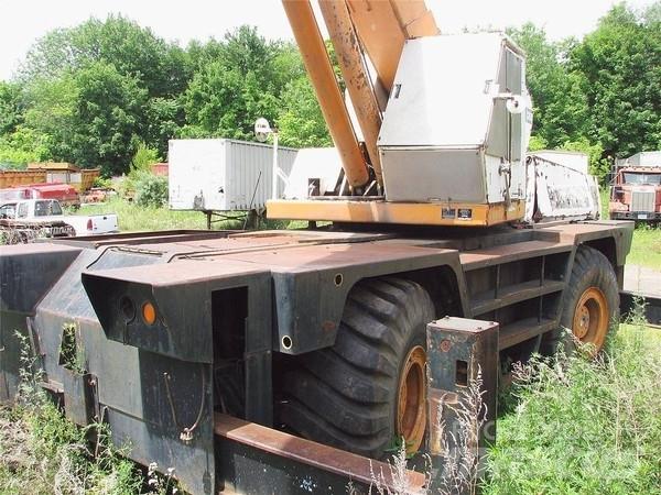 Drott 2500 Visureigiai kranai