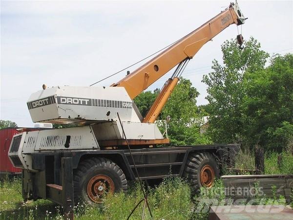Drott 2500 Visureigiai kranai