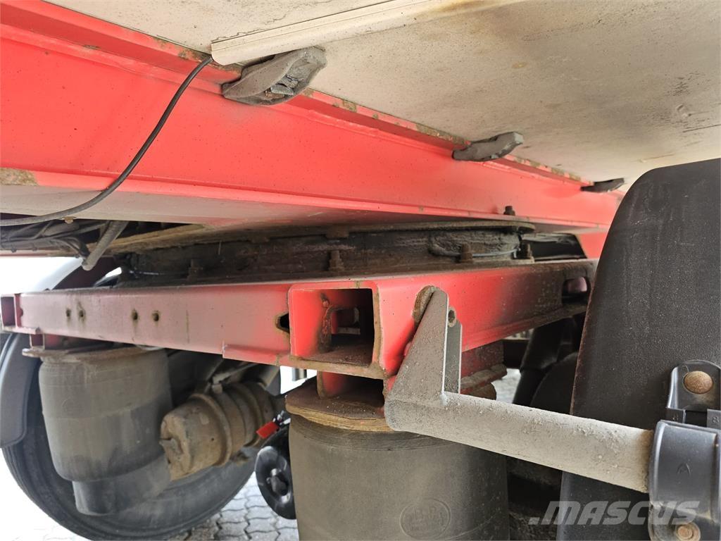 Kel-Berg Lamberet City Puspriekabės su izoterminiu kėbulu